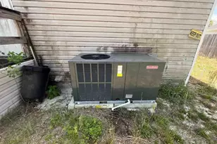 7540 Blackjack Cir, Navarre, FL 32566 - Photo 9