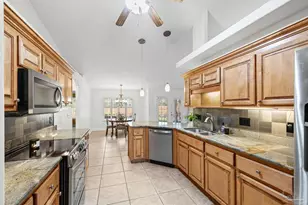 1648 Woodlawn Way, Gulf Breeze, FL 32563 - Photo 11