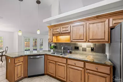 1648 Woodlawn Way, Gulf Breeze, FL 32563 - Photo 9