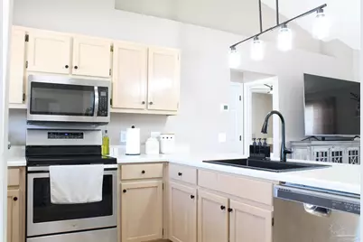 4245 Frasier Ln, Pace, FL 32571 - Photo 17