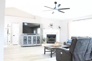 4245 Frasier Ln, Pace, FL 32571 - Photo 13