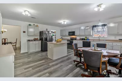 5691 Berrybrook Cr, Pace, FL 32571 - Photo 7