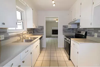 6945 Falcon Dr, Pensacola, FL 32526 - Photo 11