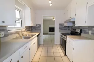 6945 Falcon Dr, Pensacola, FL 32526 - Photo 11