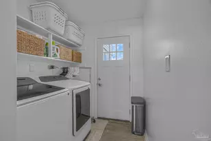 1044 Aquamarine Dr, Gulf Breeze, FL 32563 - Photo 39