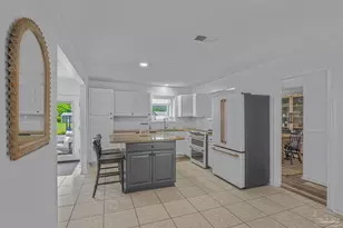 1044 Aquamarine Dr, Gulf Breeze, FL 32563 - Photo 29