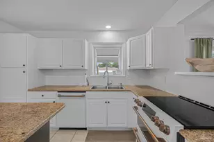 1044 Aquamarine Dr, Gulf Breeze, FL 32563 - Photo 25