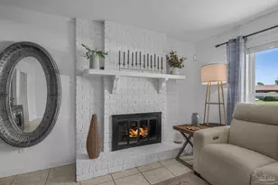 1044 Aquamarine Dr, Gulf Breeze, FL 32563 - Photo 33