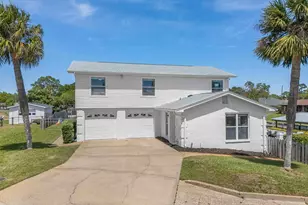 1044 Aquamarine Dr, Gulf Breeze, FL 32563 - Photo 7