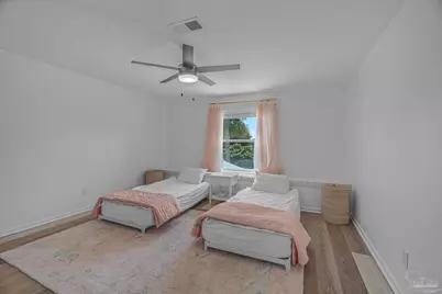 1044 Aquamarine Dr, Gulf Breeze, FL 32563 - Photo 43