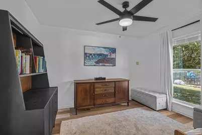 1044 Aquamarine Dr, Gulf Breeze, FL 32563 - Photo 37