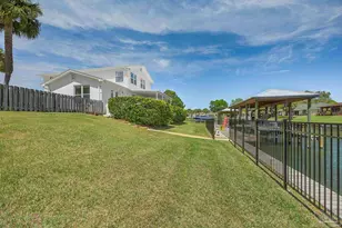 1044 Aquamarine Dr, Gulf Breeze, FL 32563 - Photo 61