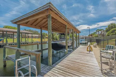 1044 Aquamarine Dr, Gulf Breeze, FL 32563 - Photo 59