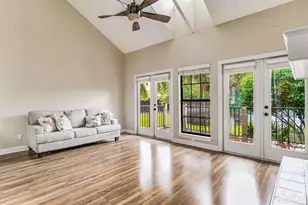 126 Baybridge Dr, Gulf Breeze, FL 32561 - Photo 9