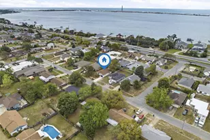 811 Boulevard De L'Orleans, Mary Esther, FL 32569 - Photo 41