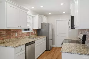 12264 Pinfish Rd, Pensacola, FL 32506 - Photo 9