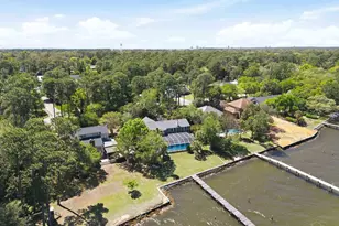 2748 Sunrunner Ln, Gulf Breeze, FL 32563 - Photo 57