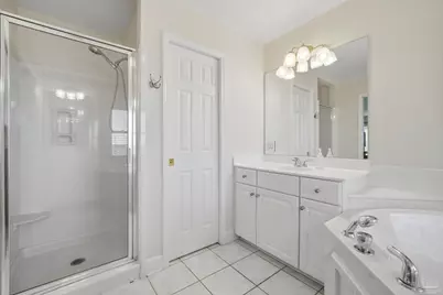 2748 Sunrunner Ln, Gulf Breeze, FL 32563 - Photo 37