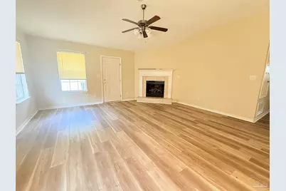 5008 Orlando Ct, Pensacola, FL 32526 - Photo 5