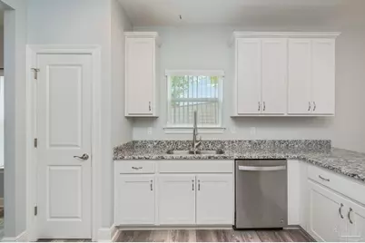 6160 Hayes Dr, Crestview, FL 32539 - Photo 13