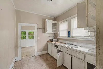 2410 N Tarragona St, Pensacola, FL 32503 - Photo 15
