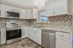 2325 Merle Cir, Pensacola, FL 32526 - Photo 11