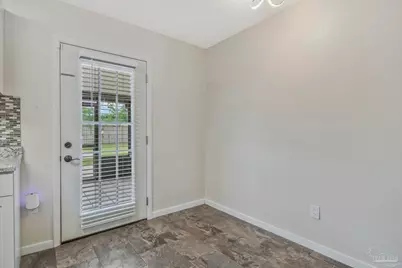 2325 Merle Cir, Pensacola, FL 32526 - Photo 7