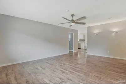 2325 Merle Cir, Pensacola, FL 32526 - Photo 5