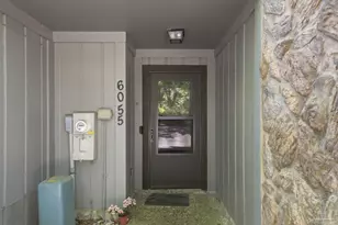 6055 Hilburn Rd, Pensacola, FL 32504 - Photo 5