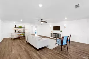 3869 James Stovall St, Pensacola, FL 32526 - Photo 3