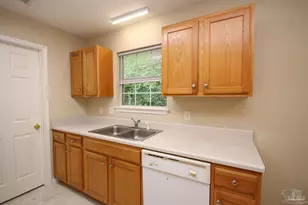 2289 Wyatt St, Pensacola, FL 32514 - Photo 7