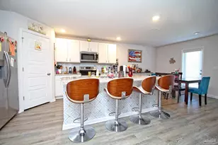 6376 Burrow Ln, Pensacola, FL 32526 - Photo 3