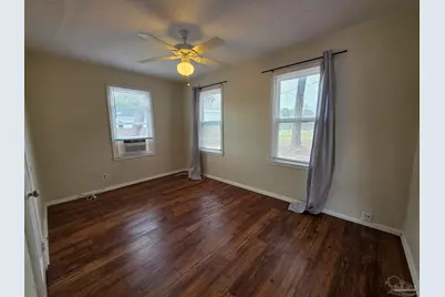 203 SE Syrcle Dr, Pensacola, FL 32507 - Photo 9