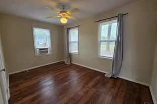 203 SE Syrcle Dr, Pensacola, FL 32507 - Photo 9