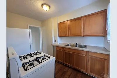 203 SE Syrcle Dr, Pensacola, FL 32507 - Photo 7