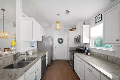 5912 N Bay Point Dr, Pensacola, FL 32507 - Photo 7