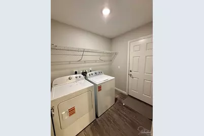 5553 Riviera Dr, Milton, FL 32583 - Photo 17