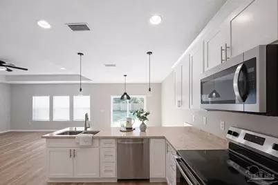 2613 N H St, Pensacola, FL 32501 - Photo 3