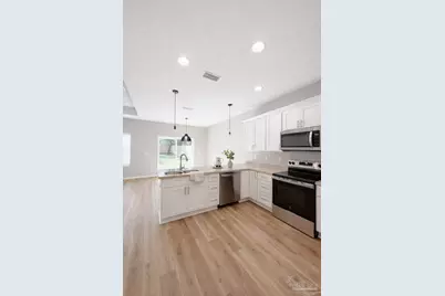 2613 N H St, Pensacola, FL 32501 - Photo 5