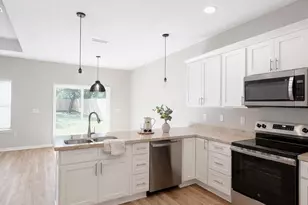 2613 N H St, Pensacola, FL 32501 - Photo 5