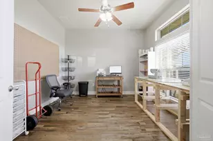 6090 Winchester Cir, Milton, FL 32570 - Photo 5