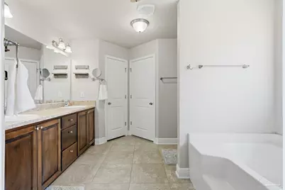 6090 Winchester Cir, Milton, FL 32570 - Photo 19