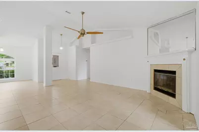 5980 Grandview Dr, Milton, FL 32570 - Photo 9