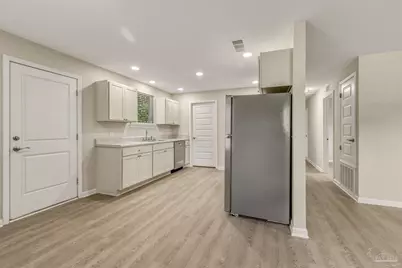 1008 W La Rua St, Pensacola, FL 32501 - Photo 7