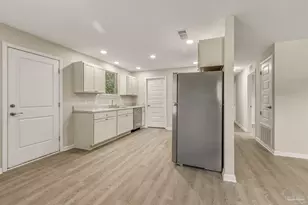 1008 W La Rua St, Pensacola, FL 32501 - Photo 7