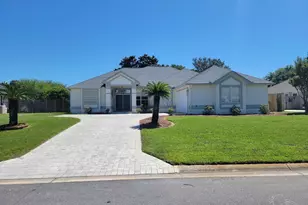 1956 Rue La Fontaine, Navarre, FL 32566 - Photo 1