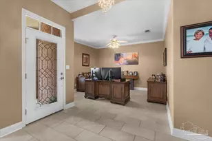 25 Bartlett Cir, Pensacola, FL 32505 - Photo 9