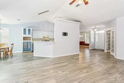 7137 Woodside Rd, Pensacola, FL 32526 - Photo 7