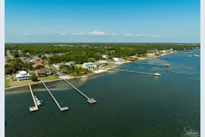 1621 Smugglers Cove Cir, Gulf Breeze, FL 32563 - Photo 9