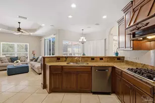 1621 Smugglers Cove Cir, Gulf Breeze, FL 32563 - Photo 21